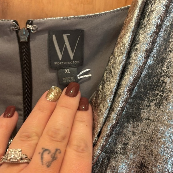 Women’s Worthington, silver dress size XL - Picture 5 of 6